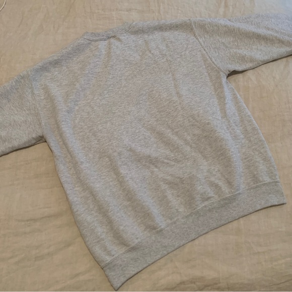 Local Montreal brand graphic crew neck sweatshirt - medium - Picture 5 of 9